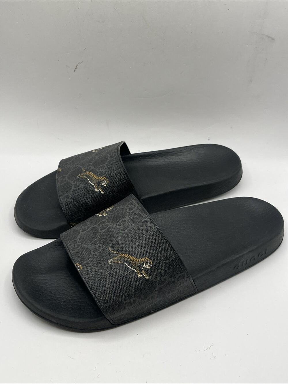 Gucci GG Supreme Slides Tiger Black Gold 407345 Men’s Sz US 10 USED AS IS